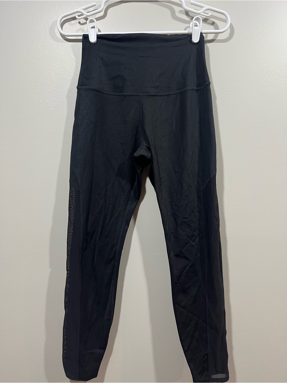 Tavi Pace High-Waist Black Workout  7/8 Textured Leggings Medium